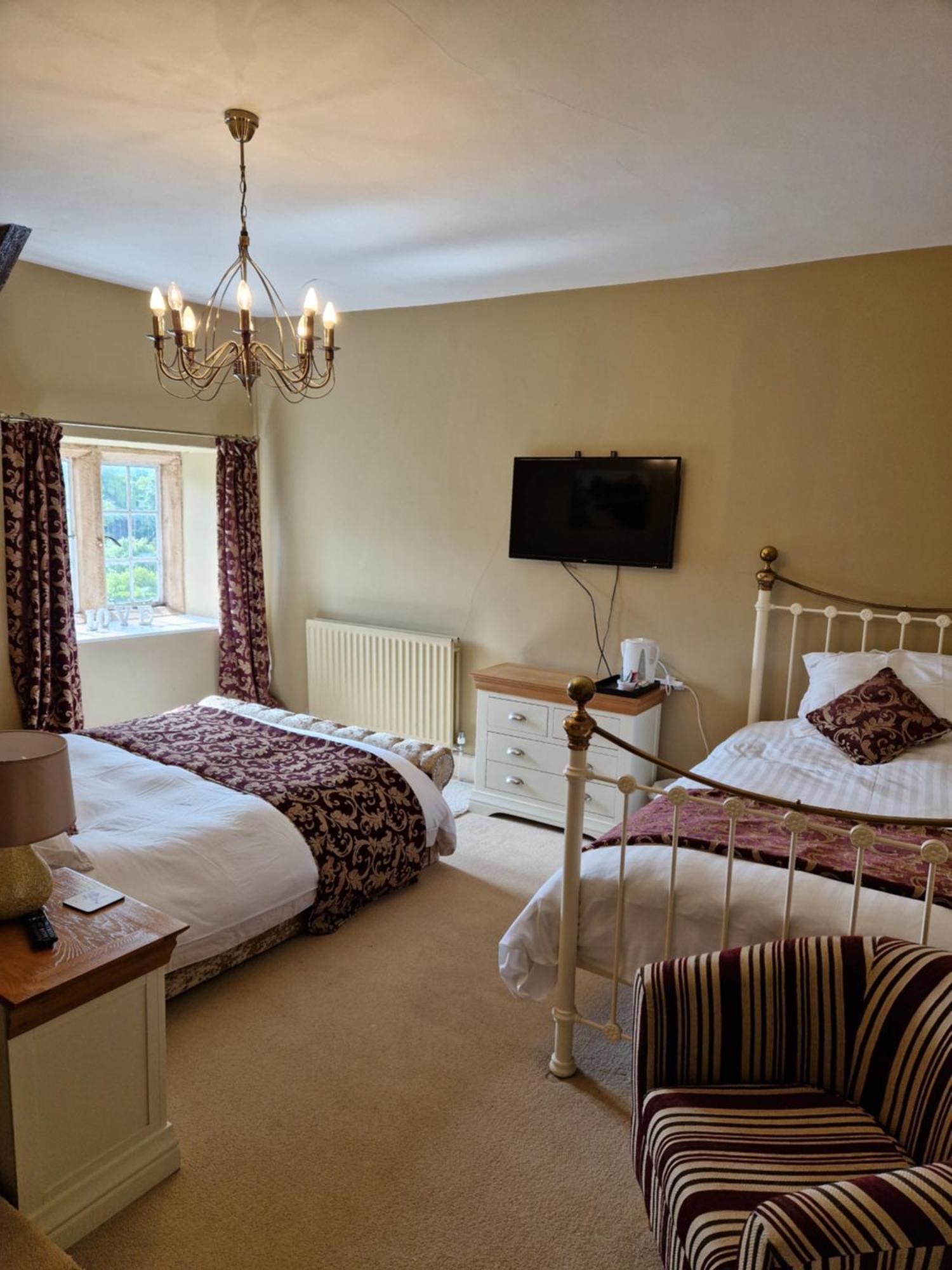 2 Stanhope Hall B&B Бишъп Оукланд Екстериор снимка