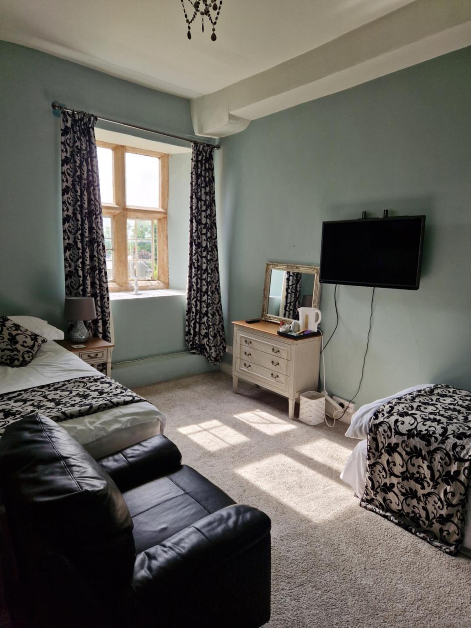 2 Stanhope Hall B&B Бишъп Оукланд Екстериор снимка
